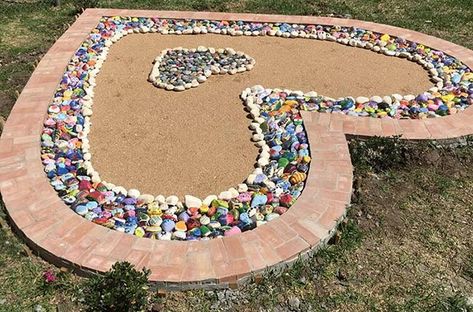 School Rock Garden Ideas, Kindness Rock Garden School, Heart Rock Garden, School Rock Garden, Kindness Rock Garden Ideas, Kindness Club Ideas, Kindness Rock Garden, Friendship Bench, Kindness Garden