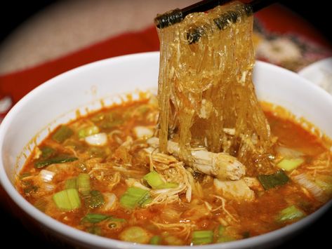 hangover soup - spicy chicken noodle soup Hangover Soup Recipes, Spicy Chicken Noodle Soup, Korean Soup Recipes, Hangover Soup, Tofu Miso Soup, Spicy Chicken Noodles, Soup Spicy, Miso Soup Recipe, Parmesan Soup