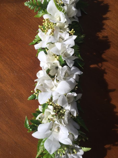 White orchid haku lei Wedding Haku Lei, Crown Flower Lei, Orchid Garland, Haku Head Lei, Diy Haku Lei Flower Crowns, White Haku Lei, Maile Lei, Flower Jewellery For Mehndi, Wedding Lei