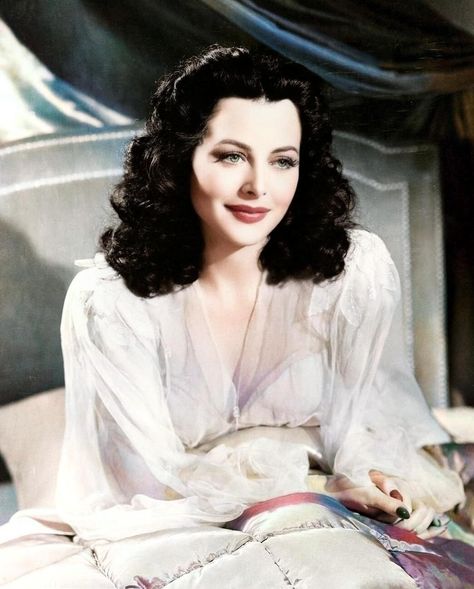 Gail Russell, Hedy Lamarr, New Inventions, Gone With The Wind, Color Photo, White Photo, Hollywood Glamour, Vintage Vibes, Old Hollywood