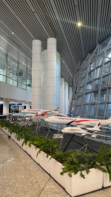 Malaysia Airlines Aesthetic, Malaysia Airport Aesthetic, Klia Airport Kuala Lumpur, View Malaysia, Malaysia Airport, Malaysia View, Kuala Lumpur Airport, Malaysia Aesthetic, Flight View