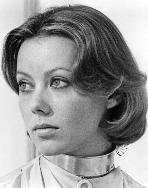 Jenny Agutter Jenny Agutter, Logan's Run, Nastassja Kinski, Sci Fi Girl, American Werewolf In London, Angie Dickinson, English Actresses, British Actresses, Vintage Pinup