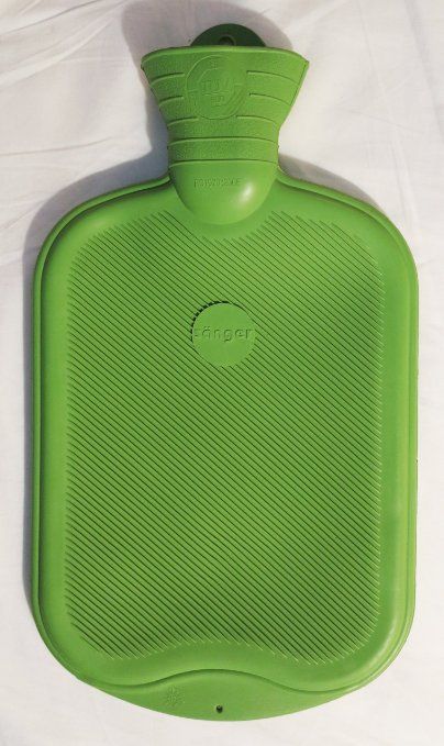 Green Water Bottle, Green Water, Cooking Gadgets, Ice Pack, Hot Water Bottle, Hot Water, Stainless Steel Tumblers, Water Bottle, Personal Care