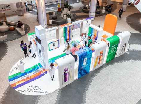 Pop Up Store Layout, Creative Exhibition Booth Design, Pop Up Booth, The Persuaders, Stand Feria, Exhibition Stall Design, Brand Activation, Event Booth, Exhibit Design