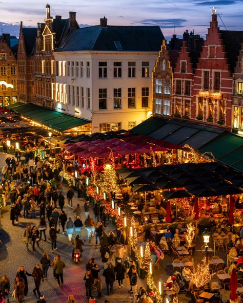 It's the most wonderful tome of the year ☃️🎄💫 📍 Bruges, Christmas Market from Historium Tower #brugesbelgium #bruges #brugge #brügge #bestvacations #bestofbelgium #visitbruges #visitbelgium #map_of_europe #belgium_unite #travelbloggers #travelphotography #reelsbelgium #picturesque #christmas2024 #christmasfair #christmasmarket #christmasmarketbruges #belgië #kerstmis2024 #kerstmis #kerstmismarkt Belgium In Winter, Bruges Christmas Market, Bruges Christmas, Visit Belgium, Bruges Belgium, Dream Trip, Europe Map, Christmas Market, Best Vacations