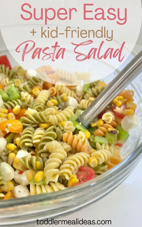 This pasta salad recipe is the perfect lunch idea for busy moms; make ahead of time or in the morning before the kids are up, perfect for lunch boxes, and easy to customize based on your kid’s favorites. My kids love this pasta salad with cherry tomatoes, bell pepper, corn, and everyone’s favorite mozarella pearls. I toss it in Italian or ranch dressing and serve cold so all the flavors have time to marinate together. But really, anything goes! Kid Pasta Salad, Kid Friendly Pasta Salad, Cold Pasta Recipes, Pasta Salad For Kids, Pasta Recipes For Kids, Daycare Meals, Toddler Meal Ideas, Pasta Lunch, Veggie Pasta Salad