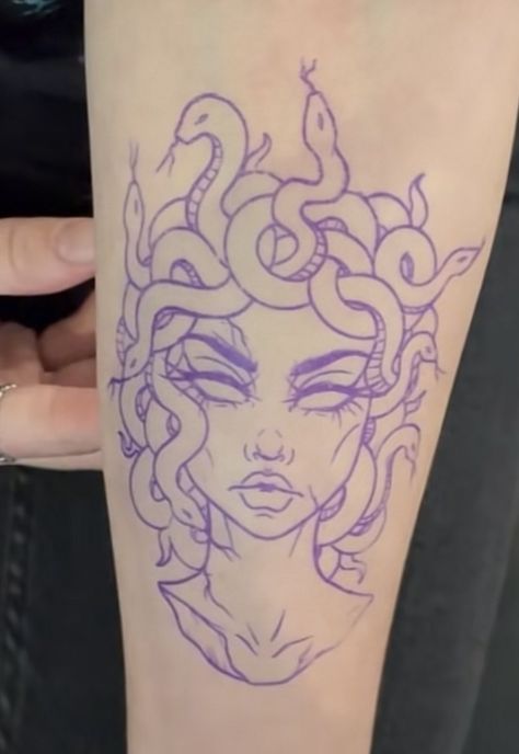 Medusa Tattoo, Tattoo Outline, Tattoos And Piercings, Portrait Tattoo, Tatting, Body Art, Tattoo Ideas, Piercings, Tattoos