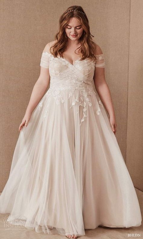 Curvy Wedding, Plus Wedding Dresses, Plus Size Brides, Plus Size Wedding Gowns, Plus Size Bride, Curvy Bride, Summer Wedding Outfits, Bohemian Wedding Dresses, Wedding Dresses Plus Size