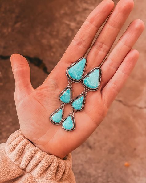 Wrapping up custom orders and taking care of a sick little one this week—working on catching up on socials too! 🫶 Here’s a little peek at a gorgeous new set of Sierra Bella Turquoise earrings I finished amidst the chaos. 💙✨ Just a reminder, new hair pins are now live on the site! Perfect for stocking up on those early holiday gifts. 🎁 #CustomJewelry #SierraBellaTurquoise #HandmadeWithLove #HolidayGifting #VioletAndStoneJewelry Just A Reminder, The Chaos, Turquoise Earrings, New Set, New Hair, Custom Jewelry, Custom Orders, Little One, Hair Pins