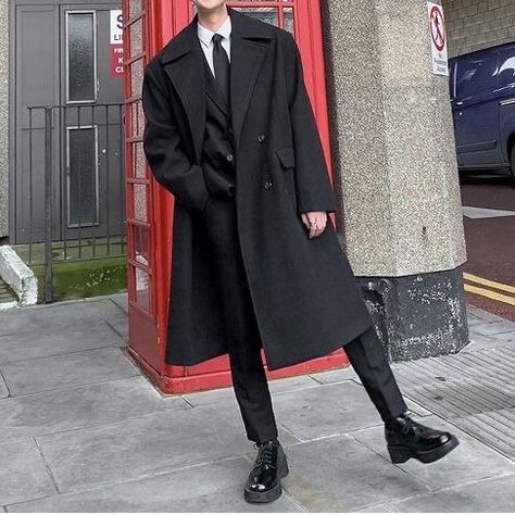 Man With Suit Reference, Korean Suits For Men, Coat Outfit Men Formal, Black Suit Aesthetic Men, Men In Suits Reference, Fancy Outfits Men, Punk Academia Aesthetic, Dandy Fashion, Academia Outfits