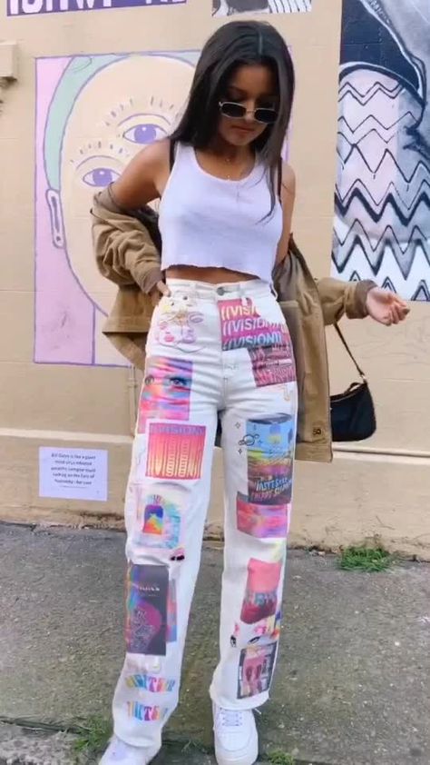 Made these super random pants 😛💗✂️🎨 #foryoupage #fyp #foryou #diy #diyproject #fashion #vibewithme #australia Diy Y2k, Kio Cyr, Custom Jeans Diy, Custom Jean, Painted Clothes Diy, Upcycle Clothes Diy, Diy Kostüm, Diy Vetement, Diy Fashion Hacks