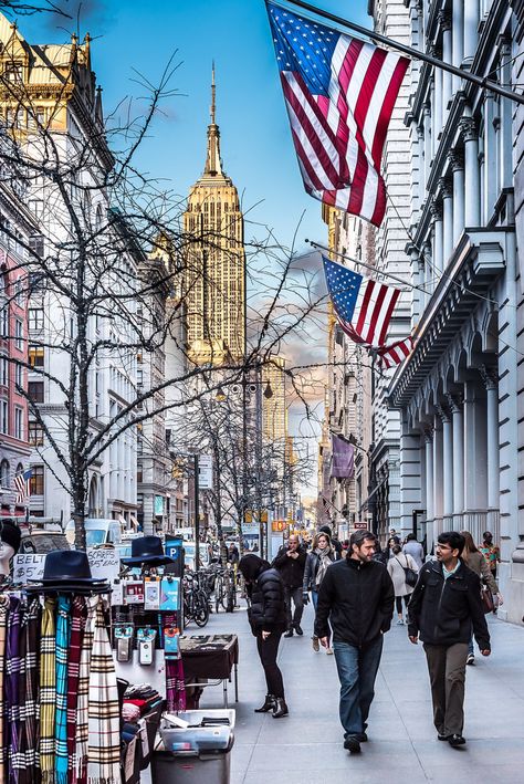 New York City, View of Empire State Building from 5th Avenue. Nyc Streets, Nyc History, Visit New York City, New York Pictures, Manhattan Skyline, New York Photos, New York City Travel, Visit New York, 5th Avenue