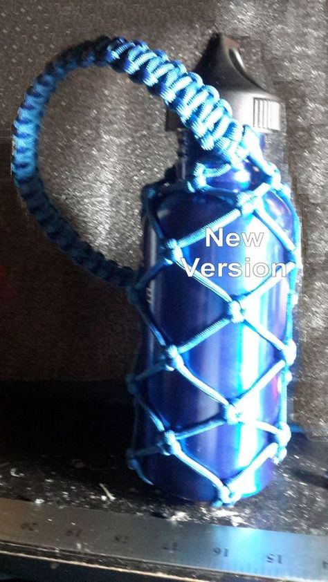 Paracord water bottle holder Paracord Projects Diy, Crochet Water Bottle Holder, Paracord Braids, Decorative Knots, Paracord Diy, Paracord Tutorial, 550 Cord, Paracord Knots, Girl Scout Crafts