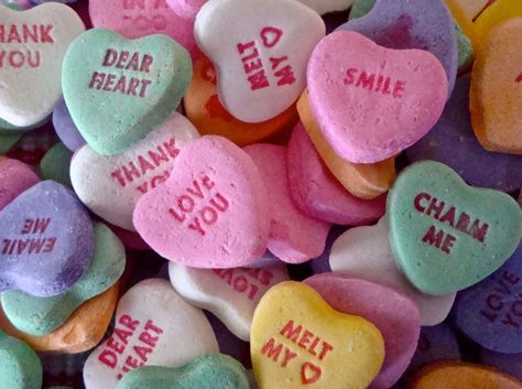 Valentines Day Hearts Candy, Letter Box Design, Sweetheart Candy, Conversation Hearts Candy, Valentine Candy Hearts, Scrabble Frame, Heart Shaped Candy, Heart Shaped Valentines, Conversation Hearts