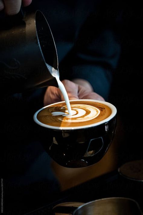 Coffee With Milk, Opening A Coffee Shop, Coffee Shop Photography, Coffee Latte Art, Espresso Bar, Cafe Latte, Coffee Photography, Coffee Packaging, Coffee Is Life