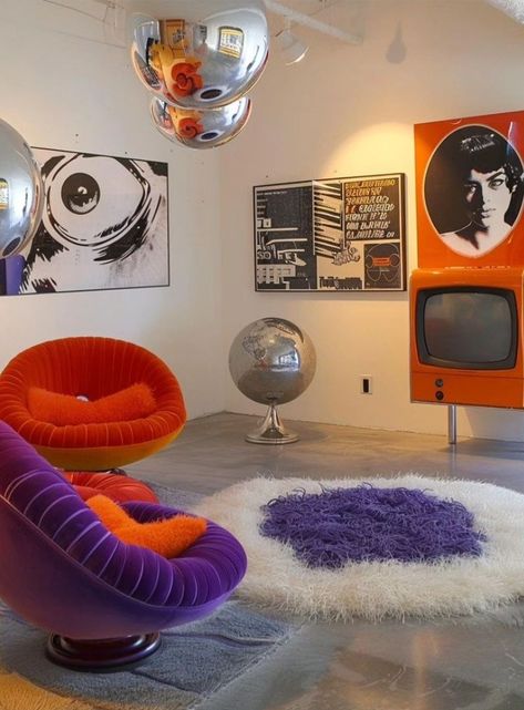 Disco Living Room, Funky Mirrors, Quirky Furniture, Deco Living Room, Apartment Decorating Living, Futuristic Furniture, Future Apartment Decor, Bedroom Setup, Space Interiors