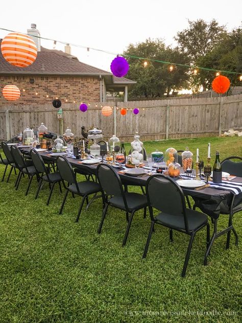 Gorgeous Halloween Outdoor Dinner Party!  Complete with an over the top tablescape!  |  mynameissnickerdoodle.com Halloween Outdoor Dinner Party, Backyard Halloween Birthday Party, October Outdoor Party, Spooky Outdoor Dinner Party, Halloween Backyard Party Ideas, Halloween In Summer Party, Halloween Get Together, Outdoor Halloween Dinner Party, Halloween Party Ideas Outdoor