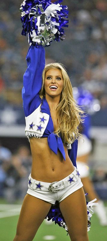 Rachel Wyatt, Buccaneers Cheerleaders, Cheer Photos, Dallas Cheerleaders, Cowboys Cheerleaders, Cheer Poses, Cheerleading Pictures, Cute Cheerleaders, Cheerleader Costume