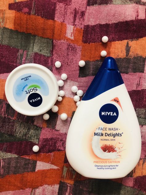 Dry Skin Facewash, Nivea Face Wash, Glow Skincare, Affordable Skin Care, Normal Skin, Product Review, Face Wash, Dish Soap Bottle, Dry Skin