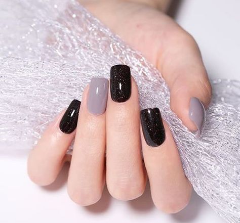 Paradise Nails, Grey Acrylic Nails, Grey Nail, Grey Nails, Grey Nail Designs, Image Nails, Fingernail Designs, Black Acrylic Nails, Transparent Nails