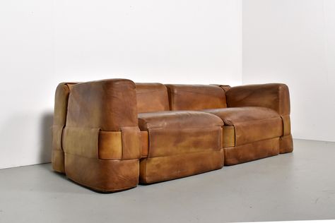 Mario Bellini 932 Quartet element sofa, Italy 1960s (SOLD) - OBJEKT Mario Bellini Sofa, Bellini Sofa, Mario Bellini, Modular Sofas, Chesterfield Chair, Bellini, Modular Sofa, Vintage Design, Tan Leather