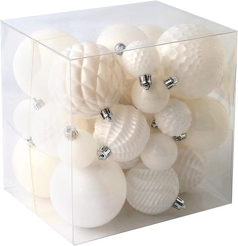 Classic Christmas Ball Ornaments--These basic 36 combination Christmas balls have solid colors and different unique Christmas element shapes, such as glazed, matte, glitter and faceted. These classic Christmas balls decorations are perfect for decorating your Christmas tree and lighting up your holiday. Large Christmas Ornaments, Christmas Balls Decorations, Ball Decorations, White Christmas Decor, Beautiful Christmas Trees, Tree Wedding, White Christmas Tree, Christmas Ball, Holiday Wedding