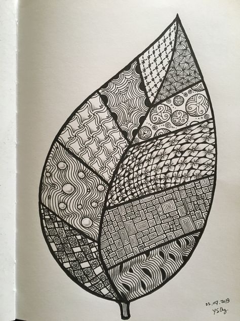 Leaf Mandala Drawing, Leaf Pattern Drawing, Zen Tangle Leaves, Zentangle Leaf Patterns, Leaf Texture Drawing, Simple Zentangle Patterns, Leaf Zentangle, Mandala Leaf, Leaf Mandala