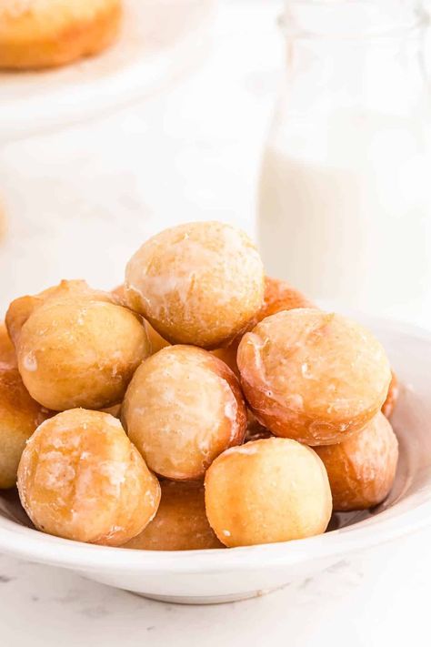 Sourdough Donuts Sourdough Discard Donuts Fried, Discard Donut Holes, Sourdough Discard Donuts Recipe, Air Fryer Sourdough Donut Recipes, Sourdough Discard Donut Holes, Sourdough Discard Donut Recipes, Sourdough Donut Holes, Sourdough Doughnut Recipe, Sourdough Donut