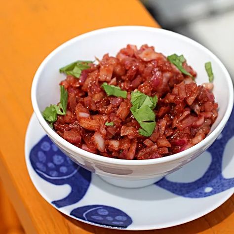 Domestic Skills, Red Chutney, Onion Chutney, Indian Rice Recipes, Indian Appetizers, Red Onion Relish, Onion Relish, Indian Restaurant, Fall Food