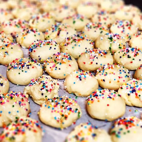 Ricotta Cookies Recipe Ricotta Cookies Allrecipes, Ricotta Cookie Recipes, Ricotta Cheese Cookies, Ricotta Cookies Recipe, Italian Cookie Recipe, Italian Ricotta Cookies, Lemon Ricotta Cookies, Cheesecake Bar, Almond Glaze