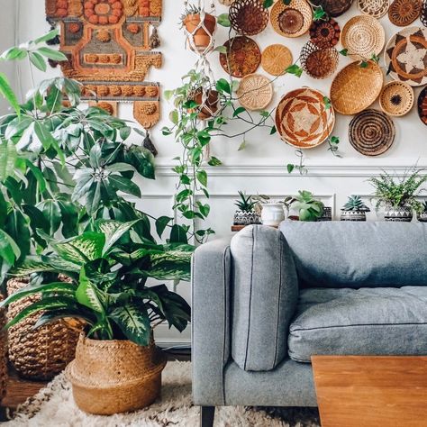 Modern Boho Home, Botanical Interior, Tall Indoor Plants, Contemporary Decor Living Room, Expensive Decor, Farmhouse Dining Rooms Decor, Boho Interiors, Botanical Decor, Boho Farmhouse