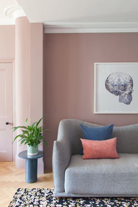 Peach Living Room, Peach Living Rooms, Interior Wall Colors, Murs Roses, Living Room Wall Color, Victorian Townhouse, Road House, Color Pallete, Pink Living Room