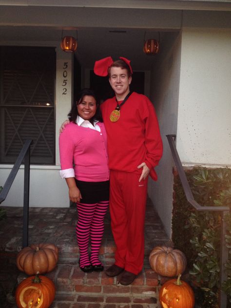 Clifford the Big Red Dog and Emily Elizabeth! Clifford The Big Red Dog Costume Diy, Clifford Halloween Costume, Clifford And Emily Elizabeth Costume, Clifford The Big Red Dog Costume, Emily Elizabeth Costume, Clifford Costume, Clifford The Big Red Dog Pumpkin, Clifford The Big Red Dog Christmas Tree, Crochet Clifford The Big Red Dog