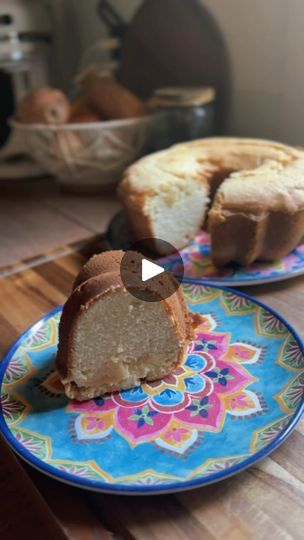 510K views · 105K reactions | We makin Keelies nana’s cream cheese pound cake today yall 😘 thanks for the recipe girlfriend 😘 #cake #baking #fromscratch | Hannah Taylor | lilyloutay · Original audio Girlfriend Cake, Peach Pound Cakes, Hannah Taylor, Cheese Pound Cake, Cream Cheese Pound Cake, Pound Cakes, Cheese Ball Recipes, Pound Cake Recipes, Dessert Bread