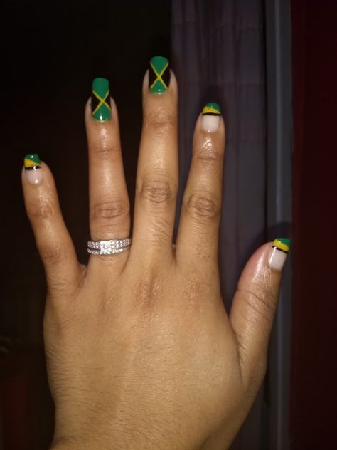 Jamaican Inspired Nails, Jamaican Nail Designs, Jamaican Nails, Beginners Nail Art, Jamaica Nails, Tropical Vacation Nails, Nail 2024, Nail Bling, Natural Nail Art