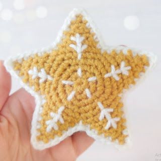 PATRONES AMIGURUMI GRATIS: PATRON GRATIS ESTRELLA AMIGURUMI 54951 Funny Crochet Gifts, Crochet Christmas Trees Pattern, Puff Stitch Crochet, Easy Crochet Slippers, Crochet Potholder Patterns, Crochet Potholder, Crochet Poncho Free Pattern, Crochet Flowers Easy, Easy Crochet Baby Blanket