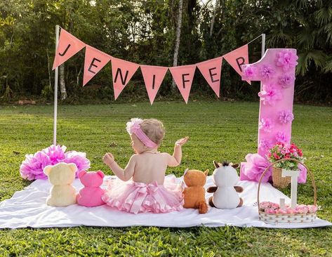 1 Year Birthday Photoshoot Ideas, First Birthday Photo Shoot Ideas Outdoor, First Bday Photoshoot, 1 Year Baby Photo Shoot, 1st Birthday Photoshoot Outdoor, One Year Birthday Photoshoot, 1 Year Photoshoot Ideas, 1 Year Birthday Photoshoot, 1st Birthday Photoshoot Ideas