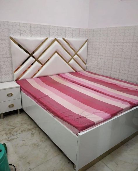 DOUBLE BED WITH HEADBOARD FOR ANY QUERIES CALL ON THIS NUMBER 8779690461 WE USE BEST QUALITY MATERIALS 18MM COMMERCIAL HARDWOOD PLY FULL HYDROULIC STORAGE 1MM THICKNESS LAMINATE SHADE AND SIZE CUSTOMIZED AS PER CUSTOMER REQUIREMENTS 9 YEAR WARRANTY BY DECENT FURNITURE INTERESTED PERSON CAN CONTACT ME ON 8779690461 #DECENTFURNITURE #FURNITURE #FURNITUREMAKER #NEWFURNITURE #TODAY #MUMBAI #SOFA #SOFAMAKER #NEWSOFA #CHAIR #DININGTABLE #FURNITURE #WARDROBE #FURNITURE #FURNITUREMAKER #NEWFURNI Gadi Bed Design, Dubal Bad Design, Bedroom Floors Ideas, Aesthetic Bed Sheets, Bedroom Decor Styles, Bedroom Decor Minimalist, Bedding Aesthetic, Small Bedroom Ideas For Couples, Floors Ideas