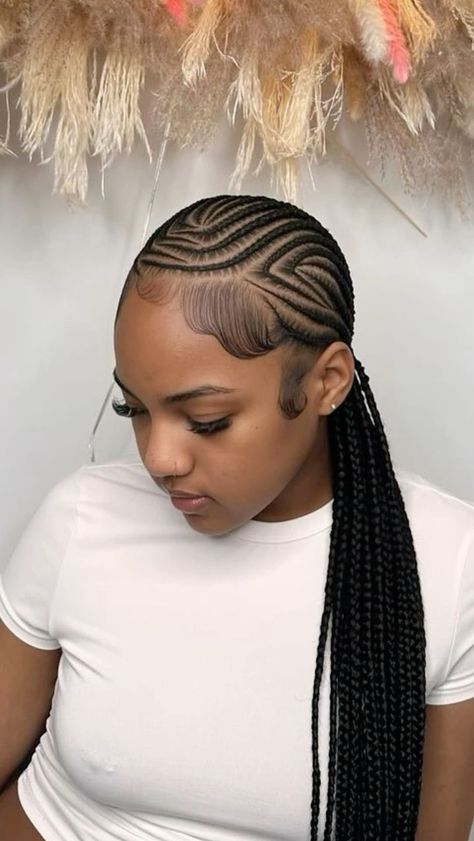 Straight Back Black Women, Straight Back Styles For Black Women, Braided Cornrows For Black Women, Cornrows With Designs Black Women, Free Hand Straight Back Hairstyle, Pretty Cornrow Hairstyles, Small Cornrows With Designs, Ginger Straight Back Braids, Cornrows Black Woman