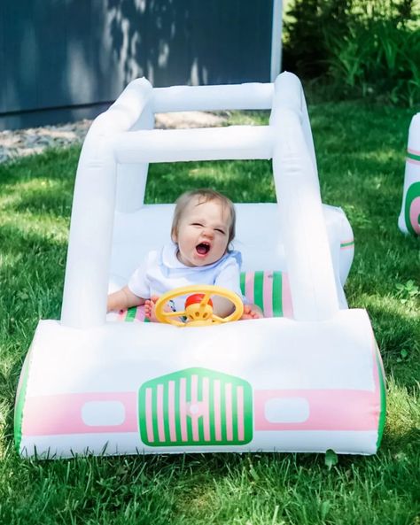 Baby Golf Photoshoot, Golf Themed First Birthday Party Girl, Hole In One Birthday Cake, Kids Golf Birthday Party, Golf Themed First Birthday Party, Golf First Birthday Party, Hole In One First Birthday, Golf First Birthday, Personalized Birthday Plate