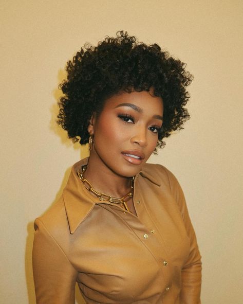 I almost forgot to post these!! Keke Palmer, Woman Crush, Role Models, Makeup Inspiration, Celebrity Crush, Hair And Nails, Eye Candy, Makeup Looks, Log In