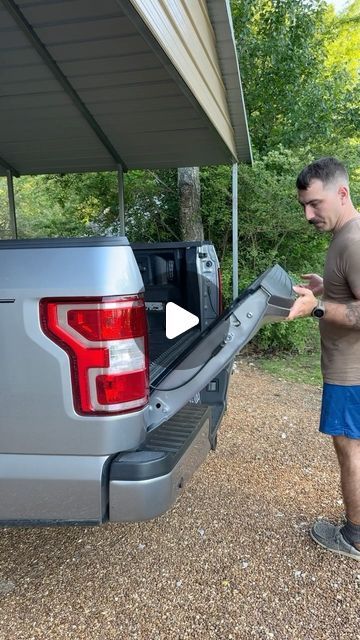 Bryan on Instagram: "It drove me crazy when my tailgate would slam down when I opened it… 

I did 5 minutes of research online and found this tailgate assist from @roughcountry .  Only $30 and took 5 minutes to install!

If you’ve got a pickup and you’re tired of the tailgate slamming, go check this out!!

#dogwoodcustombuilds #trucks #truckbed #tailgate #redneckhottub #mod #mods #roughcountry #rc" Truck Bed Mods, Red Neck Hot Tub, Diy Truck Mods, Bed Organization, Truck Bed Organization, Ute Trays, Cool Truck Accessories, Men's Gifts, Truck Tailgate