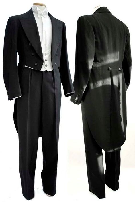 Edwardian Gentleman, Formal Attire For Men, White Tuxedo, Frock Coat, Tuxedo Suit, Black Tuxedo, Vestidos Vintage, Groom Suit, Great Gatsby