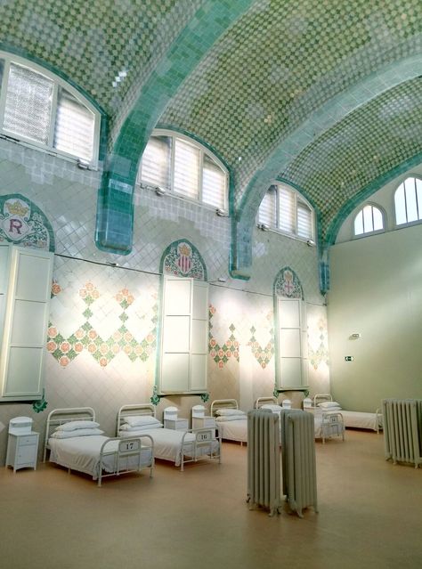 Discover Barcelona's Beautiful Sant Paul Hospital, FREE Guided Tour - The Creative Adventurer Sincere Love, Hospital Interior, Barcelona Catalonia, Incredible Art, Theatre Design, City Breaks, Art Deco Architecture, Scene Design, Straight Lines