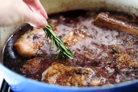 Fancy Meals, Comfort Meals, Crockpot Meal, Short Ribs Recipe, Dutch Oven Recipes, Braised Short Ribs, Pioneer Woman Recipes, Beef Short Ribs, Braised Beef