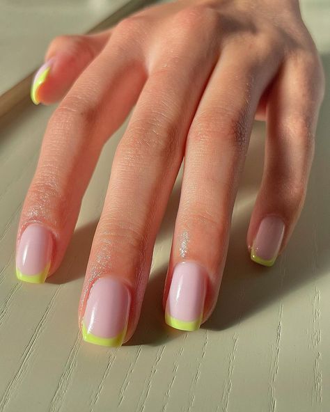 Nails & Beauty Maidstone, Kent on Instagram: “Lemonade 💛 @officialnavyprotools for prep. @the_gelbottle_inc #gelbottlelemonade #gelbottlelady” Coffin Acrylic Nails French, Neon Green French Tip, Glue On Nails Short, Acrylic Nails French, Green French Tip, Maidstone Kent, Summer Nails Neon, Coffin Acrylic Nails, Nails Press Ons