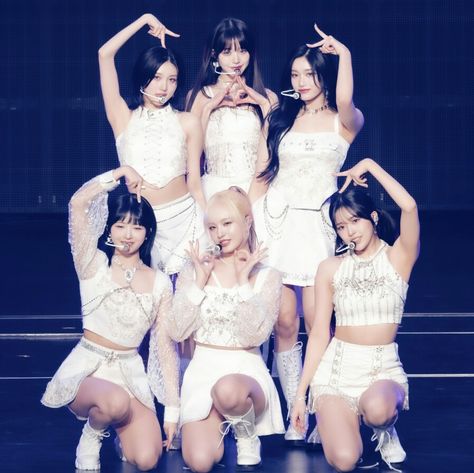 #ive #group #photo #cute #OT6 #lq #kpop #icon swih osaka japan concert 2024 Ive Group Photo, Ive Group, Ive Concert, Photo Cute, Aesthetic Things, Osaka Japan, Group Photo, Kpop Idols, Group Photos