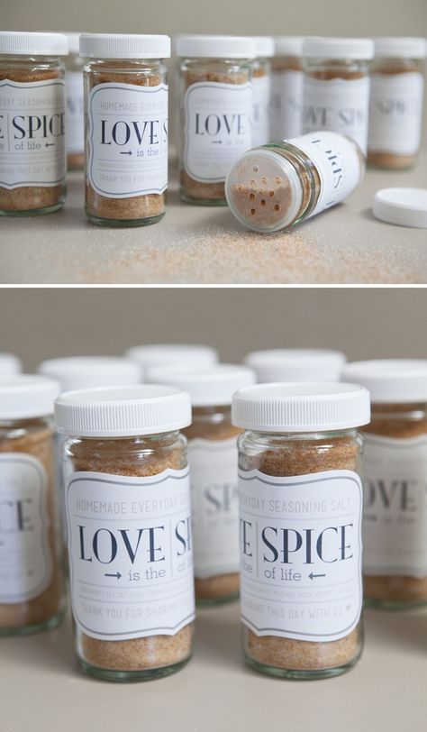 Spice Wedding Favors, Wedding Favour Jars, Favour Jars, Creative Wedding Favors, Inexpensive Wedding Favors, Wedding Favors And Gifts, Wedding Organizer, Wedding Reception Ideas, Edible Wedding Favors