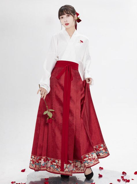 Modern hanfu