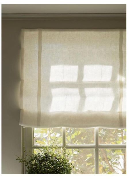 Farmhouse Window Treatments Kitchen, Outside Mount Roman Shades Bedroom, Linen Roman Shades Kitchen, Kitchen Blinds Linen, Roman Shades Living Room Linen With Sheers, Sheer Linen Roman Blinds, Country Blinds, Roman Shades Bathroom, White Linen Roman Shades